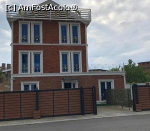 [P17] Golden Hotel, Shkoder si cele 4 porti automate, individuale » foto by raducondurache
 - 
<span class="allrVoted glyphicon glyphicon-heart hidden" id="av1496363"></span>
<a class="m-l-10 hidden" id="sv1496363" onclick="voting_Foto_DelVot(,1496363,29104)" role="button">șterge vot <span class="glyphicon glyphicon-remove"></span></a>
<a id="v91496363" class=" c-red"  onclick="voting_Foto_SetVot(1496363)" role="button"><span class="glyphicon glyphicon-heart-empty"></span> <b>LIKE</b> = Votează poza</a> <img class="hidden"  id="f1496363W9" src="/imagini/loader.gif" border="0" /><span class="AjErrMes hidden" id="e1496363ErM"></span>