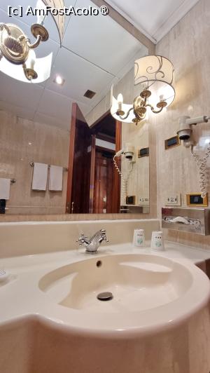 [P13] Baia camerei mele » foto by pepsi70ro
 - 
<span class="allrVoted glyphicon glyphicon-heart hidden" id="av1506086"></span>
<a class="m-l-10 hidden" id="sv1506086" onclick="voting_Foto_DelVot(,1506086,29175)" role="button">șterge vot <span class="glyphicon glyphicon-remove"></span></a>
<a id="v91506086" class=" c-red"  onclick="voting_Foto_SetVot(1506086)" role="button"><span class="glyphicon glyphicon-heart-empty"></span> <b>LIKE</b> = Votează poza</a> <img class="hidden"  id="f1506086W9" src="/imagini/loader.gif" border="0" /><span class="AjErrMes hidden" id="e1506086ErM"></span>