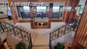 [P27] Scările către sălile de conferință » foto by pepsi70ro
 - 
<span class="allrVoted glyphicon glyphicon-heart hidden" id="av1506100"></span>
<a class="m-l-10 hidden" id="sv1506100" onclick="voting_Foto_DelVot(,1506100,29175)" role="button">șterge vot <span class="glyphicon glyphicon-remove"></span></a>
<a id="v91506100" class=" c-red"  onclick="voting_Foto_SetVot(1506100)" role="button"><span class="glyphicon glyphicon-heart-empty"></span> <b>LIKE</b> = Votează poza</a> <img class="hidden"  id="f1506100W9" src="/imagini/loader.gif" border="0" /><span class="AjErrMes hidden" id="e1506100ErM"></span>