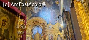 [P16] Zone luminate în biserică. » foto by tata123 🔱
 - 
<span class="allrVoted glyphicon glyphicon-heart hidden" id="av1509327"></span>
<a class="m-l-10 hidden" id="sv1509327" onclick="voting_Foto_DelVot(,1509327,29192)" role="button">șterge vot <span class="glyphicon glyphicon-remove"></span></a>
<a id="v91509327" class=" c-red"  onclick="voting_Foto_SetVot(1509327)" role="button"><span class="glyphicon glyphicon-heart-empty"></span> <b>LIKE</b> = Votează poza</a> <img class="hidden"  id="f1509327W9" src="/imagini/loader.gif" border="0" /><span class="AjErrMes hidden" id="e1509327ErM"></span>