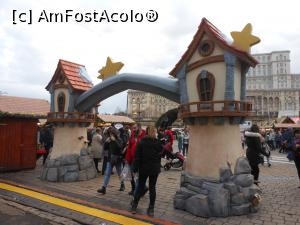 [P02] București - Târgul de Crăciun 2022. Intrarea principală. » foto by iulianic
 - 
<span class="allrVoted glyphicon glyphicon-heart hidden" id="av1341626"></span>
<a class="m-l-10 hidden" id="sv1341626" onclick="voting_Foto_DelVot(,1341626,29197)" role="button">șterge vot <span class="glyphicon glyphicon-remove"></span></a>
<a id="v91341626" class=" c-red"  onclick="voting_Foto_SetVot(1341626)" role="button"><span class="glyphicon glyphicon-heart-empty"></span> <b>LIKE</b> = Votează poza</a> <img class="hidden"  id="f1341626W9" src="/imagini/loader.gif" border="0" /><span class="AjErrMes hidden" id="e1341626ErM"></span>