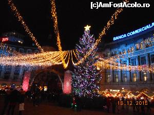 [P41] Târgul de Crăciun - Seara.  » foto by iulianic
 - 
<span class="allrVoted glyphicon glyphicon-heart hidden" id="av700506"></span>
<a class="m-l-10 hidden" id="sv700506" onclick="voting_Foto_DelVot(,700506,29197)" role="button">șterge vot <span class="glyphicon glyphicon-remove"></span></a>
<a id="v9700506" class=" c-red"  onclick="voting_Foto_SetVot(700506)" role="button"><span class="glyphicon glyphicon-heart-empty"></span> <b>LIKE</b> = Votează poza</a> <img class="hidden"  id="f700506W9" src="/imagini/loader.gif" border="0" /><span class="AjErrMes hidden" id="e700506ErM"></span>