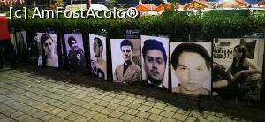 [P04] Fotografiile aflate la una din intrarile in targ.... cu victimele de la Colectiv, asa ce de spiritul Craciunului. » foto by ⭐ValentinB_88⭐
 - 
<span class="allrVoted glyphicon glyphicon-heart hidden" id="av1339932"></span>
<a class="m-l-10 hidden" id="sv1339932" onclick="voting_Foto_DelVot(,1339932,29197)" role="button">șterge vot <span class="glyphicon glyphicon-remove"></span></a>
<a id="v91339932" class=" c-red"  onclick="voting_Foto_SetVot(1339932)" role="button"><span class="glyphicon glyphicon-heart-empty"></span> <b>LIKE</b> = Votează poza</a> <img class="hidden"  id="f1339932W9" src="/imagini/loader.gif" border="0" /><span class="AjErrMes hidden" id="e1339932ErM"></span>