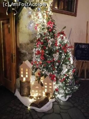 [P17] Ornament la o cafenea » foto by nelu73
 - 
&lt;span class=&quot;allrVoted glyphicon glyphicon-heart hidden&quot; id=&quot;av1266912&quot;&gt;&lt;/span&gt;
&lt;a class=&quot;m-l-10 hidden&quot; id=&quot;sv1266912&quot; onclick=&quot;voting_Foto_DelVot(,1266912,29199)&quot; role=&quot;button&quot;&gt;șterge vot &lt;span class=&quot;glyphicon glyphicon-remove&quot;&gt;&lt;/span&gt;&lt;/a&gt;
&lt;a id=&quot;v91266912&quot; class=&quot; c-red&quot;  onclick=&quot;voting_Foto_SetVot(1266912)&quot; role=&quot;button&quot;&gt;&lt;span class=&quot;glyphicon glyphicon-heart-empty&quot;&gt;&lt;/span&gt; &lt;b&gt;LIKE&lt;/b&gt; = Votează poza&lt;/a&gt; &lt;img class=&quot;hidden&quot;  id=&quot;f1266912W9&quot; src=&quot;/imagini/loader.gif&quot; border=&quot;0&quot; /&gt;&lt;span class=&quot;AjErrMes hidden&quot; id=&quot;e1266912ErM&quot;&gt;&lt;/span&gt;