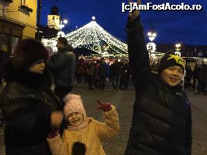 [P08] Veniti cu noi la Targul de Craciun! Va invita denisa, emi, ema si dan » foto by Dan&Ema
 - 
&lt;span class=&quot;allrVoted glyphicon glyphicon-heart hidden&quot; id=&quot;av696636&quot;&gt;&lt;/span&gt;
&lt;a class=&quot;m-l-10 hidden&quot; id=&quot;sv696636&quot; onclick=&quot;voting_Foto_DelVot(,696636,29199)&quot; role=&quot;button&quot;&gt;șterge vot &lt;span class=&quot;glyphicon glyphicon-remove&quot;&gt;&lt;/span&gt;&lt;/a&gt;
&lt;a id=&quot;v9696636&quot; class=&quot; c-red&quot;  onclick=&quot;voting_Foto_SetVot(696636)&quot; role=&quot;button&quot;&gt;&lt;span class=&quot;glyphicon glyphicon-heart-empty&quot;&gt;&lt;/span&gt; &lt;b&gt;LIKE&lt;/b&gt; = Votează poza&lt;/a&gt; &lt;img class=&quot;hidden&quot;  id=&quot;f696636W9&quot; src=&quot;/imagini/loader.gif&quot; border=&quot;0&quot; /&gt;&lt;span class=&quot;AjErrMes hidden&quot; id=&quot;e696636ErM&quot;&gt;&lt;/span&gt;