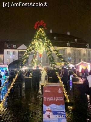 [P29] T&acirc;rgul de crăciun » foto by AZE
 - 
&lt;span class=&quot;allrVoted glyphicon glyphicon-heart hidden&quot; id=&quot;av1341714&quot;&gt;&lt;/span&gt;
&lt;a class=&quot;m-l-10 hidden&quot; id=&quot;sv1341714&quot; onclick=&quot;voting_Foto_DelVot(,1341714,29199)&quot; role=&quot;button&quot;&gt;șterge vot &lt;span class=&quot;glyphicon glyphicon-remove&quot;&gt;&lt;/span&gt;&lt;/a&gt;
&lt;a id=&quot;v91341714&quot; class=&quot; c-red&quot;  onclick=&quot;voting_Foto_SetVot(1341714)&quot; role=&quot;button&quot;&gt;&lt;span class=&quot;glyphicon glyphicon-heart-empty&quot;&gt;&lt;/span&gt; &lt;b&gt;LIKE&lt;/b&gt; = Votează poza&lt;/a&gt; &lt;img class=&quot;hidden&quot;  id=&quot;f1341714W9&quot; src=&quot;/imagini/loader.gif&quot; border=&quot;0&quot; /&gt;&lt;span class=&quot;AjErrMes hidden&quot; id=&quot;e1341714ErM&quot;&gt;&lt;/span&gt;