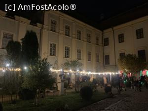 [P18] A doua curte interioară,mai intim » foto by AZE
 - 
&lt;span class=&quot;allrVoted glyphicon glyphicon-heart hidden&quot; id=&quot;av1399709&quot;&gt;&lt;/span&gt;
&lt;a class=&quot;m-l-10 hidden&quot; id=&quot;sv1399709&quot; onclick=&quot;voting_Foto_DelVot(,1399709,29199)&quot; role=&quot;button&quot;&gt;șterge vot &lt;span class=&quot;glyphicon glyphicon-remove&quot;&gt;&lt;/span&gt;&lt;/a&gt;
&lt;a id=&quot;v91399709&quot; class=&quot; c-red&quot;  onclick=&quot;voting_Foto_SetVot(1399709)&quot; role=&quot;button&quot;&gt;&lt;span class=&quot;glyphicon glyphicon-heart-empty&quot;&gt;&lt;/span&gt; &lt;b&gt;LIKE&lt;/b&gt; = Votează poza&lt;/a&gt; &lt;img class=&quot;hidden&quot;  id=&quot;f1399709W9&quot; src=&quot;/imagini/loader.gif&quot; border=&quot;0&quot; /&gt;&lt;span class=&quot;AjErrMes hidden&quot; id=&quot;e1399709ErM&quot;&gt;&lt;/span&gt;