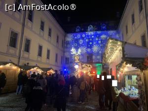 [P22] T&acirc;rg de crăciun la palat » foto by AZE
 - 
&lt;span class=&quot;allrVoted glyphicon glyphicon-heart hidden&quot; id=&quot;av1399713&quot;&gt;&lt;/span&gt;
&lt;a class=&quot;m-l-10 hidden&quot; id=&quot;sv1399713&quot; onclick=&quot;voting_Foto_DelVot(,1399713,29199)&quot; role=&quot;button&quot;&gt;șterge vot &lt;span class=&quot;glyphicon glyphicon-remove&quot;&gt;&lt;/span&gt;&lt;/a&gt;
&lt;a id=&quot;v91399713&quot; class=&quot; c-red&quot;  onclick=&quot;voting_Foto_SetVot(1399713)&quot; role=&quot;button&quot;&gt;&lt;span class=&quot;glyphicon glyphicon-heart-empty&quot;&gt;&lt;/span&gt; &lt;b&gt;LIKE&lt;/b&gt; = Votează poza&lt;/a&gt; &lt;img class=&quot;hidden&quot;  id=&quot;f1399713W9&quot; src=&quot;/imagini/loader.gif&quot; border=&quot;0&quot; /&gt;&lt;span class=&quot;AjErrMes hidden&quot; id=&quot;e1399713ErM&quot;&gt;&lt;/span&gt;