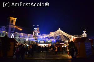 [P27] Targul de Craciun-dinspre str Balcescu » foto by AZE
 - 
&lt;span class=&quot;allrVoted glyphicon glyphicon-heart hidden&quot; id=&quot;av814162&quot;&gt;&lt;/span&gt;
&lt;a class=&quot;m-l-10 hidden&quot; id=&quot;sv814162&quot; onclick=&quot;voting_Foto_DelVot(,814162,29199)&quot; role=&quot;button&quot;&gt;șterge vot &lt;span class=&quot;glyphicon glyphicon-remove&quot;&gt;&lt;/span&gt;&lt;/a&gt;
&lt;a id=&quot;v9814162&quot; class=&quot; c-red&quot;  onclick=&quot;voting_Foto_SetVot(814162)&quot; role=&quot;button&quot;&gt;&lt;span class=&quot;glyphicon glyphicon-heart-empty&quot;&gt;&lt;/span&gt; &lt;b&gt;LIKE&lt;/b&gt; = Votează poza&lt;/a&gt; &lt;img class=&quot;hidden&quot;  id=&quot;f814162W9&quot; src=&quot;/imagini/loader.gif&quot; border=&quot;0&quot; /&gt;&lt;span class=&quot;AjErrMes hidden&quot; id=&quot;e814162ErM&quot;&gt;&lt;/span&gt;