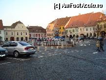 [P16] Sibiu -Piata Mica, nimic nu aminteste aici  ca se apropie Craciunul » foto by Diaura*
 - 
&lt;span class=&quot;allrVoted glyphicon glyphicon-heart hidden&quot; id=&quot;av284241&quot;&gt;&lt;/span&gt;
&lt;a class=&quot;m-l-10 hidden&quot; id=&quot;sv284241&quot; onclick=&quot;voting_Foto_DelVot(,284241,29199)&quot; role=&quot;button&quot;&gt;șterge vot &lt;span class=&quot;glyphicon glyphicon-remove&quot;&gt;&lt;/span&gt;&lt;/a&gt;
&lt;a id=&quot;v9284241&quot; class=&quot; c-red&quot;  onclick=&quot;voting_Foto_SetVot(284241)&quot; role=&quot;button&quot;&gt;&lt;span class=&quot;glyphicon glyphicon-heart-empty&quot;&gt;&lt;/span&gt; &lt;b&gt;LIKE&lt;/b&gt; = Votează poza&lt;/a&gt; &lt;img class=&quot;hidden&quot;  id=&quot;f284241W9&quot; src=&quot;/imagini/loader.gif&quot; border=&quot;0&quot; /&gt;&lt;span class=&quot;AjErrMes hidden&quot; id=&quot;e284241ErM&quot;&gt;&lt;/span&gt;