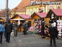 [P03] Sibiu -Piata Mare - Targul de Craciun, putina lume la acea ora » foto by Diaura*
 - 
&lt;span class=&quot;allrVoted glyphicon glyphicon-heart hidden&quot; id=&quot;av284225&quot;&gt;&lt;/span&gt;
&lt;a class=&quot;m-l-10 hidden&quot; id=&quot;sv284225&quot; onclick=&quot;voting_Foto_DelVot(,284225,29199)&quot; role=&quot;button&quot;&gt;șterge vot &lt;span class=&quot;glyphicon glyphicon-remove&quot;&gt;&lt;/span&gt;&lt;/a&gt;
&lt;a id=&quot;v9284225&quot; class=&quot; c-red&quot;  onclick=&quot;voting_Foto_SetVot(284225)&quot; role=&quot;button&quot;&gt;&lt;span class=&quot;glyphicon glyphicon-heart-empty&quot;&gt;&lt;/span&gt; &lt;b&gt;LIKE&lt;/b&gt; = Votează poza&lt;/a&gt; &lt;img class=&quot;hidden&quot;  id=&quot;f284225W9&quot; src=&quot;/imagini/loader.gif&quot; border=&quot;0&quot; /&gt;&lt;span class=&quot;AjErrMes hidden&quot; id=&quot;e284225ErM&quot;&gt;&lt;/span&gt;