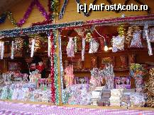 [P08] Sibiu -Piata Mare - Targul de Craciun, istoricele acadele ( si bunica imi povestea ca isi lua de la balci , cand era copil » foto by Diaura*
 - 
&lt;span class=&quot;allrVoted glyphicon glyphicon-heart hidden&quot; id=&quot;av284232&quot;&gt;&lt;/span&gt;
&lt;a class=&quot;m-l-10 hidden&quot; id=&quot;sv284232&quot; onclick=&quot;voting_Foto_DelVot(,284232,29199)&quot; role=&quot;button&quot;&gt;șterge vot &lt;span class=&quot;glyphicon glyphicon-remove&quot;&gt;&lt;/span&gt;&lt;/a&gt;
&lt;a id=&quot;v9284232&quot; class=&quot; c-red&quot;  onclick=&quot;voting_Foto_SetVot(284232)&quot; role=&quot;button&quot;&gt;&lt;span class=&quot;glyphicon glyphicon-heart-empty&quot;&gt;&lt;/span&gt; &lt;b&gt;LIKE&lt;/b&gt; = Votează poza&lt;/a&gt; &lt;img class=&quot;hidden&quot;  id=&quot;f284232W9&quot; src=&quot;/imagini/loader.gif&quot; border=&quot;0&quot; /&gt;&lt;span class=&quot;AjErrMes hidden&quot; id=&quot;e284232ErM&quot;&gt;&lt;/span&gt;