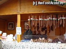 [P09] Sibiu -Piata Mare - Targul de Craciun, singurul stand cu astfel de produse » foto by Diaura*
 - 
&lt;span class=&quot;allrVoted glyphicon glyphicon-heart hidden&quot; id=&quot;av284233&quot;&gt;&lt;/span&gt;
&lt;a class=&quot;m-l-10 hidden&quot; id=&quot;sv284233&quot; onclick=&quot;voting_Foto_DelVot(,284233,29199)&quot; role=&quot;button&quot;&gt;șterge vot &lt;span class=&quot;glyphicon glyphicon-remove&quot;&gt;&lt;/span&gt;&lt;/a&gt;
&lt;a id=&quot;v9284233&quot; class=&quot; c-red&quot;  onclick=&quot;voting_Foto_SetVot(284233)&quot; role=&quot;button&quot;&gt;&lt;span class=&quot;glyphicon glyphicon-heart-empty&quot;&gt;&lt;/span&gt; &lt;b&gt;LIKE&lt;/b&gt; = Votează poza&lt;/a&gt; &lt;img class=&quot;hidden&quot;  id=&quot;f284233W9&quot; src=&quot;/imagini/loader.gif&quot; border=&quot;0&quot; /&gt;&lt;span class=&quot;AjErrMes hidden&quot; id=&quot;e284233ErM&quot;&gt;&lt;/span&gt;