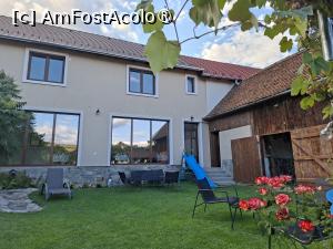 [P14] Pensiunea Cristina - a doua curte » foto by Carmen Ion
 - 
<span class="allrVoted glyphicon glyphicon-heart hidden" id="av1510261"></span>
<a class="m-l-10 hidden" id="sv1510261" onclick="voting_Foto_DelVot(,1510261,29200)" role="button">șterge vot <span class="glyphicon glyphicon-remove"></span></a>
<a id="v91510261" class=" c-red"  onclick="voting_Foto_SetVot(1510261)" role="button"><span class="glyphicon glyphicon-heart-empty"></span> <b>LIKE</b> = Votează poza</a> <img class="hidden"  id="f1510261W9" src="/imagini/loader.gif" border="0" /><span class="AjErrMes hidden" id="e1510261ErM"></span>