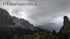 [P31] Cinque Torri di Averau » foto by elenaadina
 - 
<span class="allrVoted glyphicon glyphicon-heart hidden" id="av1511671"></span>
<a class="m-l-10 hidden" id="sv1511671" onclick="voting_Foto_DelVot(,1511671,29209)" role="button">șterge vot <span class="glyphicon glyphicon-remove"></span></a>
<a id="v91511671" class=" c-red"  onclick="voting_Foto_SetVot(1511671)" role="button"><span class="glyphicon glyphicon-heart-empty"></span> <b>LIKE</b> = Votează poza</a> <img class="hidden"  id="f1511671W9" src="/imagini/loader.gif" border="0" /><span class="AjErrMes hidden" id="e1511671ErM"></span>