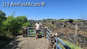 [P29] Victoria falls » foto by robert
 - 
<span class="allrVoted glyphicon glyphicon-heart hidden" id="av1513777"></span>
<a class="m-l-10 hidden" id="sv1513777" onclick="voting_Foto_DelVot(,1513777,29229)" role="button">șterge vot <span class="glyphicon glyphicon-remove"></span></a>
<a id="v91513777" class=" c-red"  onclick="voting_Foto_SetVot(1513777)" role="button"><span class="glyphicon glyphicon-heart-empty"></span> <b>LIKE</b> = Votează poza</a> <img class="hidden"  id="f1513777W9" src="/imagini/loader.gif" border="0" /><span class="AjErrMes hidden" id="e1513777ErM"></span>
