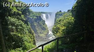 [P11] Victoria Falls Zimbabwe » foto by robert
 - 
<span class="allrVoted glyphicon glyphicon-heart hidden" id="av1514438"></span>
<a class="m-l-10 hidden" id="sv1514438" onclick="voting_Foto_DelVot(,1514438,29230)" role="button">șterge vot <span class="glyphicon glyphicon-remove"></span></a>
<a id="v91514438" class=" c-red"  onclick="voting_Foto_SetVot(1514438)" role="button"><span class="glyphicon glyphicon-heart-empty"></span> <b>LIKE</b> = Votează poza</a> <img class="hidden"  id="f1514438W9" src="/imagini/loader.gif" border="0" /><span class="AjErrMes hidden" id="e1514438ErM"></span>