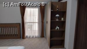 [P12] Ieșirea pe balcon » foto by Mitica49
 - 
<span class="allrVoted glyphicon glyphicon-heart hidden" id="av1518892"></span>
<a class="m-l-10 hidden" id="sv1518892" onclick="voting_Foto_DelVot(,1518892,29259)" role="button">șterge vot <span class="glyphicon glyphicon-remove"></span></a>
<a id="v91518892" class=" c-red"  onclick="voting_Foto_SetVot(1518892)" role="button"><span class="glyphicon glyphicon-heart-empty"></span> <b>LIKE</b> = Votează poza</a> <img class="hidden"  id="f1518892W9" src="/imagini/loader.gif" border="0" /><span class="AjErrMes hidden" id="e1518892ErM"></span>