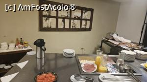 [P26] pe la restaurant » foto by robert
 - 
<span class="allrVoted glyphicon glyphicon-heart hidden" id="av1520155"></span>
<a class="m-l-10 hidden" id="sv1520155" onclick="voting_Foto_DelVot(,1520155,29270)" role="button">șterge vot <span class="glyphicon glyphicon-remove"></span></a>
<a id="v91520155" class=" c-red"  onclick="voting_Foto_SetVot(1520155)" role="button"><span class="glyphicon glyphicon-heart-empty"></span> <b>LIKE</b> = Votează poza</a> <img class="hidden"  id="f1520155W9" src="/imagini/loader.gif" border="0" /><span class="AjErrMes hidden" id="e1520155ErM"></span>