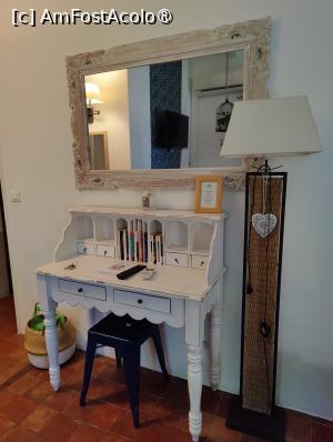 [P03] Camera Măslinul » foto by crismis
 - 
<span class="allrVoted glyphicon glyphicon-heart hidden" id="av1522431"></span>
<a class="m-l-10 hidden" id="sv1522431" onclick="voting_Foto_DelVot(,1522431,29284)" role="button">șterge vot <span class="glyphicon glyphicon-remove"></span></a>
<a id="v91522431" class=" c-red"  onclick="voting_Foto_SetVot(1522431)" role="button"><span class="glyphicon glyphicon-heart-empty"></span> <b>LIKE</b> = Votează poza</a> <img class="hidden"  id="f1522431W9" src="/imagini/loader.gif" border="0" /><span class="AjErrMes hidden" id="e1522431ErM"></span>