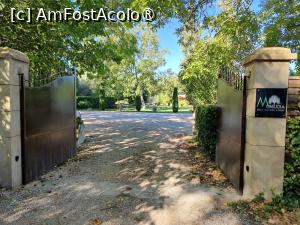 [P39] Intrarea pe proprietate » foto by crismis
 - 
<span class="allrVoted glyphicon glyphicon-heart hidden" id="av1522467"></span>
<a class="m-l-10 hidden" id="sv1522467" onclick="voting_Foto_DelVot(,1522467,29284)" role="button">șterge vot <span class="glyphicon glyphicon-remove"></span></a>
<a id="v91522467" class=" c-red"  onclick="voting_Foto_SetVot(1522467)" role="button"><span class="glyphicon glyphicon-heart-empty"></span> <b>LIKE</b> = Votează poza</a> <img class="hidden"  id="f1522467W9" src="/imagini/loader.gif" border="0" /><span class="AjErrMes hidden" id="e1522467ErM"></span>