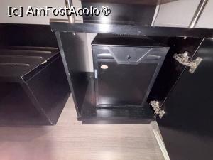 [P14] Frigider » foto by AZE
 - 
<span class="allrVoted glyphicon glyphicon-heart hidden" id="av1524182"></span>
<a class="m-l-10 hidden" id="sv1524182" onclick="voting_Foto_DelVot(,1524182,29291)" role="button">șterge vot <span class="glyphicon glyphicon-remove"></span></a>
<a id="v91524182" class=" c-red"  onclick="voting_Foto_SetVot(1524182)" role="button"><span class="glyphicon glyphicon-heart-empty"></span> <b>LIKE</b> = Votează poza</a> <img class="hidden"  id="f1524182W9" src="/imagini/loader.gif" border="0" /><span class="AjErrMes hidden" id="e1524182ErM"></span>