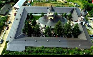 [P36] Mănăstirea Grăjdeni » foto by adso <span class="label label-default labelC_thin small">NEVOTABILĂ</span>