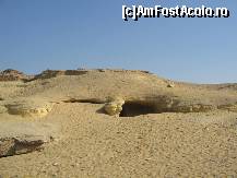 [P03] prin nisipul desertului spre mastaba » foto by nicoletass
 - 
<span class="allrVoted glyphicon glyphicon-heart hidden" id="av222231"></span>
<a class="m-l-10 hidden" id="sv222231" onclick="voting_Foto_DelVot(,222231,29302)" role="button">șterge vot <span class="glyphicon glyphicon-remove"></span></a>
<a id="v9222231" class=" c-red"  onclick="voting_Foto_SetVot(222231)" role="button"><span class="glyphicon glyphicon-heart-empty"></span> <b>LIKE</b> = Votează poza</a> <img class="hidden"  id="f222231W9" src="/imagini/loader.gif" border="0" /><span class="AjErrMes hidden" id="e222231ErM"></span>