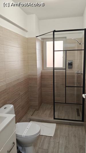 [P09] Otopeni Suites- camera » foto by elenaadina
 - 
<span class="allrVoted glyphicon glyphicon-heart hidden" id="av1525729"></span>
<a class="m-l-10 hidden" id="sv1525729" onclick="voting_Foto_DelVot(,1525729,29305)" role="button">șterge vot <span class="glyphicon glyphicon-remove"></span></a>
<a id="v91525729" class=" c-red"  onclick="voting_Foto_SetVot(1525729)" role="button"><span class="glyphicon glyphicon-heart-empty"></span> <b>LIKE</b> = Votează poza</a> <img class="hidden"  id="f1525729W9" src="/imagini/loader.gif" border="0" /><span class="AjErrMes hidden" id="e1525729ErM"></span>