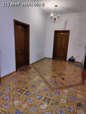[P27] Hanul Brâncovenesc; la etaj » foto by crismis
 - 
<span class="allrVoted glyphicon glyphicon-heart hidden" id="av1529972"></span>
<a class="m-l-10 hidden" id="sv1529972" onclick="voting_Foto_DelVot(,1529972,29339)" role="button">șterge vot <span class="glyphicon glyphicon-remove"></span></a>
<a id="v91529972" class=" c-red"  onclick="voting_Foto_SetVot(1529972)" role="button"><span class="glyphicon glyphicon-heart-empty"></span> <b>LIKE</b> = Votează poza</a> <img class="hidden"  id="f1529972W9" src="/imagini/loader.gif" border="0" /><span class="AjErrMes hidden" id="e1529972ErM"></span>
