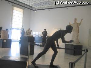 [P55] Statuia de bronz a unui atlet găsită la villa Papyrus » foto by Michi
 - 
<span class="allrVoted glyphicon glyphicon-heart hidden" id="av563204"></span>
<a class="m-l-10 hidden" id="sv563204" onclick="voting_Foto_DelVot(,563204,29347)" role="button">șterge vot <span class="glyphicon glyphicon-remove"></span></a>
<a id="v9563204" class=" c-red"  onclick="voting_Foto_SetVot(563204)" role="button"><span class="glyphicon glyphicon-heart-empty"></span> <b>LIKE</b> = Votează poza</a> <img class="hidden"  id="f563204W9" src="/imagini/loader.gif" border="0" /><span class="AjErrMes hidden" id="e563204ErM"></span>