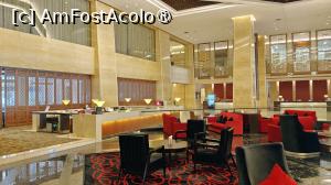 [P19] Hilton Beijing Capital Airport, lobby » foto by elenaadina
 - 
<span class="allrVoted glyphicon glyphicon-heart hidden" id="av1531239"></span>
<a class="m-l-10 hidden" id="sv1531239" onclick="voting_Foto_DelVot(,1531239,29352)" role="button">șterge vot <span class="glyphicon glyphicon-remove"></span></a>
<a id="v91531239" class=" c-red"  onclick="voting_Foto_SetVot(1531239)" role="button"><span class="glyphicon glyphicon-heart-empty"></span> <b>LIKE</b> = Votează poza</a> <img class="hidden"  id="f1531239W9" src="/imagini/loader.gif" border="0" /><span class="AjErrMes hidden" id="e1531239ErM"></span>