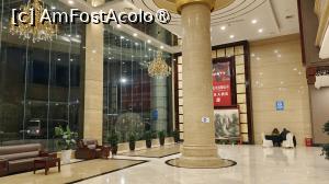[P08] Zhangjiajie Chensheng International Hotel , lobby » foto by elenaadina
 - 
<span class="allrVoted glyphicon glyphicon-heart hidden" id="av1532902"></span>
<a class="m-l-10 hidden" id="sv1532902" onclick="voting_Foto_DelVot(,1532902,29359)" role="button">șterge vot <span class="glyphicon glyphicon-remove"></span></a>
<a id="v91532902" class=" c-red"  onclick="voting_Foto_SetVot(1532902)" role="button"><span class="glyphicon glyphicon-heart-empty"></span> <b>LIKE</b> = Votează poza</a> <img class="hidden"  id="f1532902W9" src="/imagini/loader.gif" border="0" /><span class="AjErrMes hidden" id="e1532902ErM"></span>