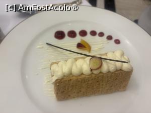 [P21] Restaurant La Comtesse - tortul lui Napoleon » foto by nicole33
 - 
<span class="allrVoted glyphicon glyphicon-heart hidden" id="av1534961"></span>
<a class="m-l-10 hidden" id="sv1534961" onclick="voting_Foto_DelVot(,1534961,29377)" role="button">șterge vot <span class="glyphicon glyphicon-remove"></span></a>
<a id="v91534961" class=" c-red"  onclick="voting_Foto_SetVot(1534961)" role="button"><span class="glyphicon glyphicon-heart-empty"></span> <b>LIKE</b> = Votează poza</a> <img class="hidden"  id="f1534961W9" src="/imagini/loader.gif" border="0" /><span class="AjErrMes hidden" id="e1534961ErM"></span>