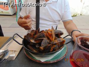 [P25] Restaurantul Jill Nuria » foto by Yolanda
 - 
<span class="allrVoted glyphicon glyphicon-heart hidden" id="av1535174"></span>
<a class="m-l-10 hidden" id="sv1535174" onclick="voting_Foto_DelVot(,1535174,29382)" role="button">șterge vot <span class="glyphicon glyphicon-remove"></span></a>
<a id="v91535174" class=" c-red"  onclick="voting_Foto_SetVot(1535174)" role="button"><span class="glyphicon glyphicon-heart-empty"></span> <b>LIKE</b> = Votează poza</a> <img class="hidden"  id="f1535174W9" src="/imagini/loader.gif" border="0" /><span class="AjErrMes hidden" id="e1535174ErM"></span>