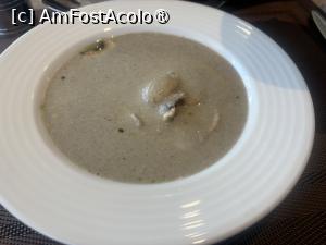 [P34] Rixos Montaza Alexandria - Restaurantul italian LOlivio - supă cremă de ciuperci » foto by nicole33
 - 
<span class="allrVoted glyphicon glyphicon-heart hidden" id="av1545957"></span>
<a class="m-l-10 hidden" id="sv1545957" onclick="voting_Foto_DelVot(,1545957,29398)" role="button">șterge vot <span class="glyphicon glyphicon-remove"></span></a>
<a id="v91545957" class=" c-red"  onclick="voting_Foto_SetVot(1545957)" role="button"><span class="glyphicon glyphicon-heart-empty"></span> <b>LIKE</b> = Votează poza</a> <img class="hidden"  id="f1545957W9" src="/imagini/loader.gif" border="0" /><span class="AjErrMes hidden" id="e1545957ErM"></span>