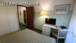 [P03] Internazionale Hotel - camera » foto by elenaadina
 - 
<span class="allrVoted glyphicon glyphicon-heart hidden" id="av1539396"></span>
<a class="m-l-10 hidden" id="sv1539396" onclick="voting_Foto_DelVot(,1539396,29420)" role="button">șterge vot <span class="glyphicon glyphicon-remove"></span></a>
<a id="v91539396" class=" c-red"  onclick="voting_Foto_SetVot(1539396)" role="button"><span class="glyphicon glyphicon-heart-empty"></span> <b>LIKE</b> = Votează poza</a> <img class="hidden"  id="f1539396W9" src="/imagini/loader.gif" border="0" /><span class="AjErrMes hidden" id="e1539396ErM"></span>