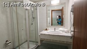 [P05] Internazionale Hotel - camera » foto by elenaadina
 - 
<span class="allrVoted glyphicon glyphicon-heart hidden" id="av1539398"></span>
<a class="m-l-10 hidden" id="sv1539398" onclick="voting_Foto_DelVot(,1539398,29420)" role="button">șterge vot <span class="glyphicon glyphicon-remove"></span></a>
<a id="v91539398" class=" c-red"  onclick="voting_Foto_SetVot(1539398)" role="button"><span class="glyphicon glyphicon-heart-empty"></span> <b>LIKE</b> = Votează poza</a> <img class="hidden"  id="f1539398W9" src="/imagini/loader.gif" border="0" /><span class="AjErrMes hidden" id="e1539398ErM"></span>