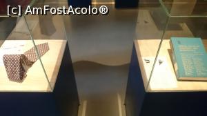 [P31] Alte diverse vitrine cu obiecte donate » foto by mecut
 - 
<span class="allrVoted glyphicon glyphicon-heart hidden" id="av826000"></span>
<a class="m-l-10 hidden" id="sv826000" onclick="voting_Foto_DelVot(,826000,29431)" role="button">șterge vot <span class="glyphicon glyphicon-remove"></span></a>
<a id="v9826000" class=" c-red"  onclick="voting_Foto_SetVot(826000)" role="button"><span class="glyphicon glyphicon-heart-empty"></span> <b>LIKE</b> = Votează poza</a> <img class="hidden"  id="f826000W9" src="/imagini/loader.gif" border="0" /><span class="AjErrMes hidden" id="e826000ErM"></span>