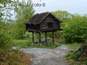 [P08] Stockholm, Skansen, Situl Sami, Magazie din lemn așezată pe trunchiuri de copac » foto by mprofeanu
 - 
<span class="allrVoted glyphicon glyphicon-heart hidden" id="av1516481"></span>
<a class="m-l-10 hidden" id="sv1516481" onclick="voting_Foto_DelVot(,1516481,29431)" role="button">șterge vot <span class="glyphicon glyphicon-remove"></span></a>
<a id="v91516481" class=" c-red"  onclick="voting_Foto_SetVot(1516481)" role="button"><span class="glyphicon glyphicon-heart-empty"></span> <b>LIKE</b> = Votează poza</a> <img class="hidden"  id="f1516481W9" src="/imagini/loader.gif" border="0" /><span class="AjErrMes hidden" id="e1516481ErM"></span>