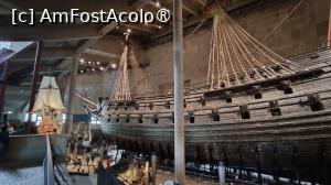 [P11] Corabia era impresionantă pentru vremea respectivă: avea 69 de metri lungime, peste 50 de metri înălțime de la chilă până în vârful catargului principal și cântărea peste 1.200 de tone. Era prevăzută cu zece vele și purta 64 de tunuri, majoritatea grele, amplasate pe două punți de tragere. » foto by elenaadina
 - 
<span class="allrVoted glyphicon glyphicon-heart hidden" id="av1541406"></span>
<a class="m-l-10 hidden" id="sv1541406" onclick="voting_Foto_DelVot(,1541406,29431)" role="button">șterge vot <span class="glyphicon glyphicon-remove"></span></a>
<a id="v91541406" class=" c-red"  onclick="voting_Foto_SetVot(1541406)" role="button"><span class="glyphicon glyphicon-heart-empty"></span> <b>LIKE</b> = Votează poza</a> <img class="hidden"  id="f1541406W9" src="/imagini/loader.gif" border="0" /><span class="AjErrMes hidden" id="e1541406ErM"></span>
