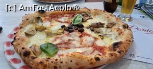 [P30] Pizzeria Errico Porzio, pizza mea, Quatro Stagioni » foto by irinad
 - 
<span class="allrVoted glyphicon glyphicon-heart hidden" id="av1542570"></span>
<a class="m-l-10 hidden" id="sv1542570" onclick="voting_Foto_DelVot(,1542570,29437)" role="button">șterge vot <span class="glyphicon glyphicon-remove"></span></a>
<a id="v91542570" class=" c-red"  onclick="voting_Foto_SetVot(1542570)" role="button"><span class="glyphicon glyphicon-heart-empty"></span> <b>LIKE</b> = Votează poza</a> <img class="hidden"  id="f1542570W9" src="/imagini/loader.gif" border="0" /><span class="AjErrMes hidden" id="e1542570ErM"></span>