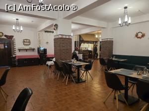 [P07] Restaurant Cetiniș » foto by crismis
 - 
<span class="allrVoted glyphicon glyphicon-heart hidden" id="av1549945"></span>
<a class="m-l-10 hidden" id="sv1549945" onclick="voting_Foto_DelVot(,1549945,29477)" role="button">șterge vot <span class="glyphicon glyphicon-remove"></span></a>
<a id="v91549945" class=" c-red"  onclick="voting_Foto_SetVot(1549945)" role="button"><span class="glyphicon glyphicon-heart-empty"></span> <b>LIKE</b> = Votează poza</a> <img class="hidden"  id="f1549945W9" src="/imagini/loader.gif" border="0" /><span class="AjErrMes hidden" id="e1549945ErM"></span>