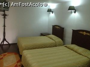 [P09 <small>[FOTO OFICIALĂ, DE PREZENTARE:] </small>]  -- <small>// FĂRĂ DESCRIERE</small>