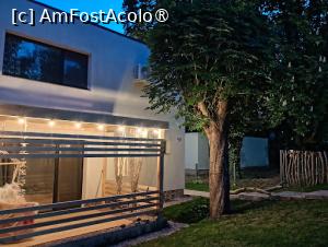 [P10 <small>[FOTO OFICIALĂ, DE PREZENTARE:] </small>] blues house Venus, terasa clapton